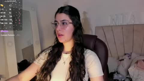 Snapshot of _niah_ chatting on 01.02.25 Niah You can call me Ni or cutie haha online show from 01.02.25