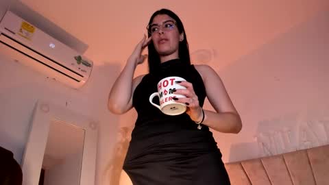 Snapshot of _niah_ chatting on 02.19.25 Niah You can call me Ni or cutie haha online show from 02.19.25