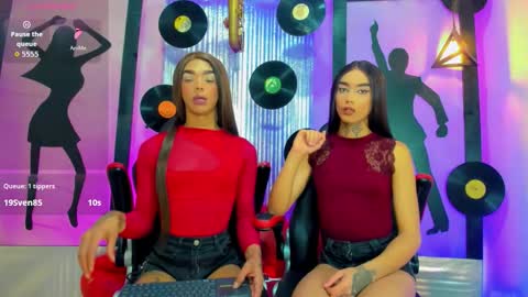 Snapshot of _nickyminach chatting on 11.28.25 Nicky Please help me with your thumbs up its importan online show from 11.28.25