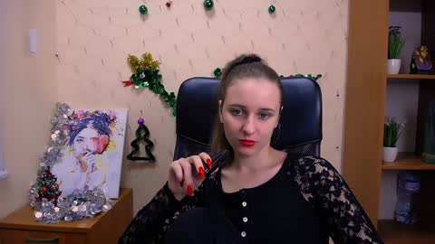 Snapshot of _nicole_new chatting on 12.21.24 Nica online show from 12.21.24