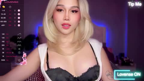 Snapshot of _nippleticklexxx chatting on 09.09.25 Lily online show from 09.09.25