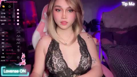 Snapshot of _nippleticklexxx chatting on 09.19.25 Lily online show from 09.19.25