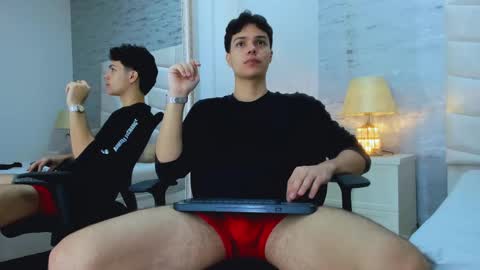 Noah Heyden online show from 01.23.25