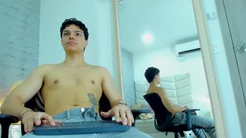 Noah Heyden online show from 02.01.25