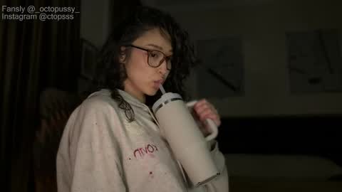 Mikayla online show from 04.15.26