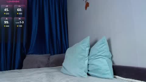 Vegan girl online show from 12.21.25