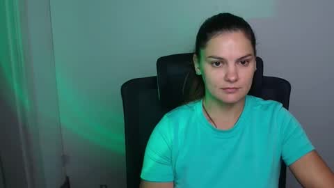 Olivia online show from 09.09.25