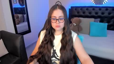 Olivia jones online show from 03.18.26