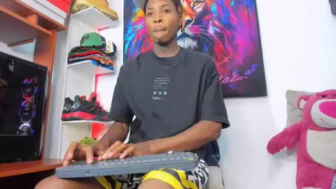 Snapshot of _pantera_09 chatting on 09.14.25 Kevin online show from 09.14.25