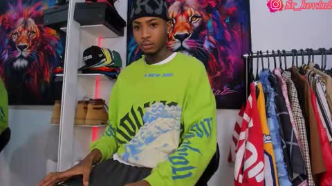 Snapshot of _pantera_09 chatting on 10.31.25 Kevin online show from 10.31.25