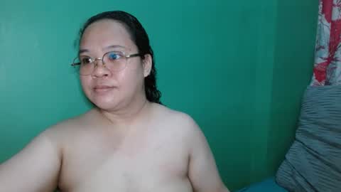 Snapshot of _pinayglamourbum_143xxx_ chatting on 05.20.26 Pinaylovelybum online show from 05.20.26