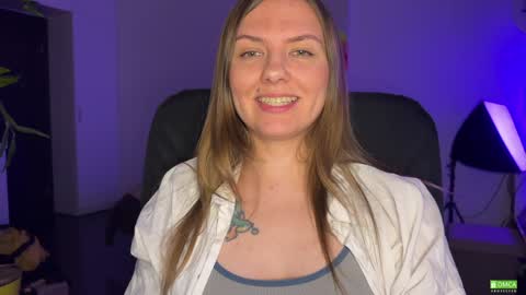 Snapshot of _private_person_ chatting on 12.04.24 HADLY today day-off see u online 0112 online show from 12.04.24