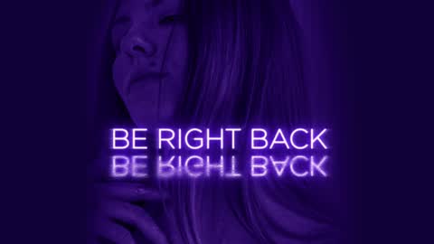 Snapshot of _private_person_ chatting on 01.11.25 HADLY today day-off see u online 0112 online show from 01.11.25