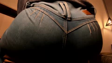 Snapshot of _rebecca1 chatting on 02.14.25 rebecca online show from 02.14.25