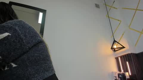 Snapshot of _rebecca1 chatting on 11.19.25 rebecca online show from 11.19.25