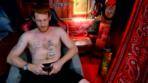Snapshot of _redxxx chatting on 04.26.26 REDxxx online show from 04.26.26