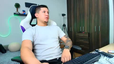 Roberto online show from 02.06.25