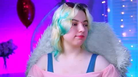 Snapshot of _rockstone_ chatting on 02.14.25 Rock stone online show from 02.14.25