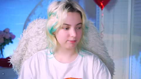 Snapshot of _rockstone_ chatting on 02.16.25 Rock stone online show from 02.16.25