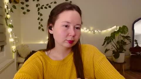 Snapshot of _rosie_cheeks_ chatting on 10.14.25 See you online show from 10.14.25