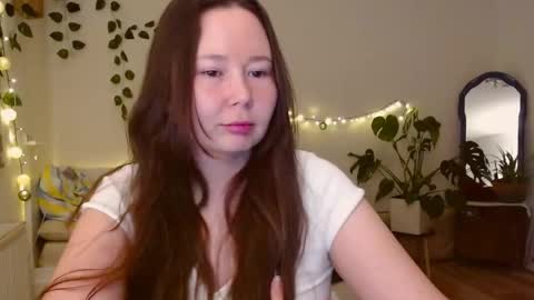 Snapshot of _rosie_cheeks_ chatting on 10.26.25 See you online show from 10.26.25