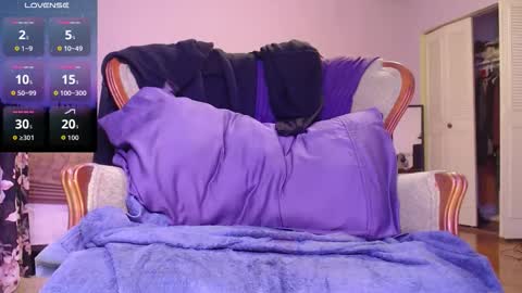 Snapshot of _rubyshy_ chatting on 11.19.25 Ruby Shy online show from 11.19.25