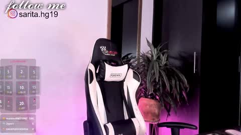 Sara  intagram online show from 02.28.25