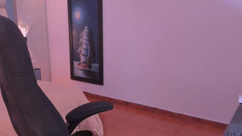 Snapshot of _saragarcia_ chatting on 01.15.25 Sara online show from 01.15.25