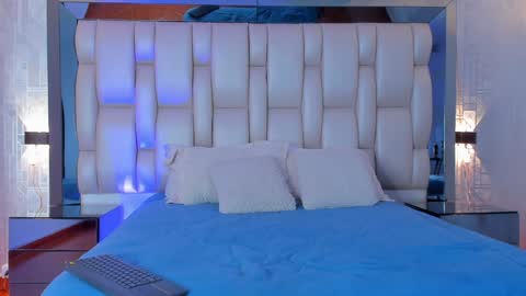 Snapshot of _saragarcia_ chatting on 01.24.25 Sara online show from 01.24.25