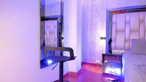 Snapshot of _saragarcia_ chatting on 02.07.25 Sara online show from 02.07.25