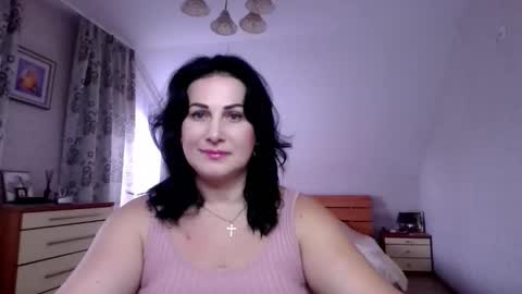 Snapshot of _sarairiti chatting on 11.09.25 Sara online show from 11.09.25