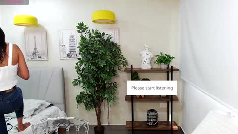 Snapshot of _sassy_girl chatting on 01.03.25 Sassy Girl online show from 01.03.25