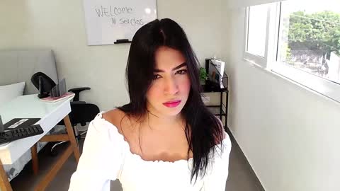 Snapshot of _sassy_girl chatting on 01.13.25 Sassy Girl online show from 01.13.25