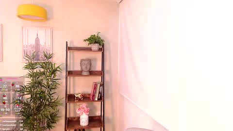 Snapshot of _sassy_girl chatting on 02.12.25 Sassy Girl online show from 02.12.25