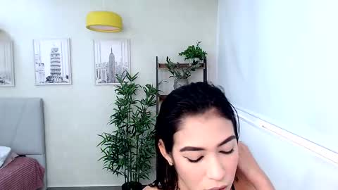 Snapshot of _sassy_girl chatting on 02.17.25 Sassy Girl online show from 02.17.25