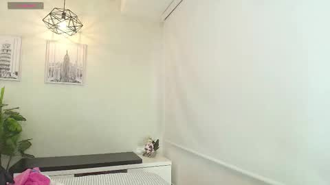 Snapshot of _sassy_girl chatting on 09.10.25 Sassy Girl online show from 09.10.25