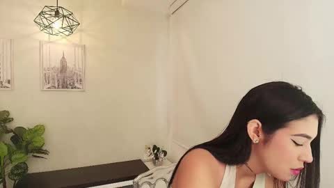 Snapshot of _sassy_girl chatting on 10.03.25 Sassy Girl online show from 10.03.25