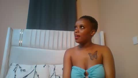 _sassydiva_ online show from 11.20.25