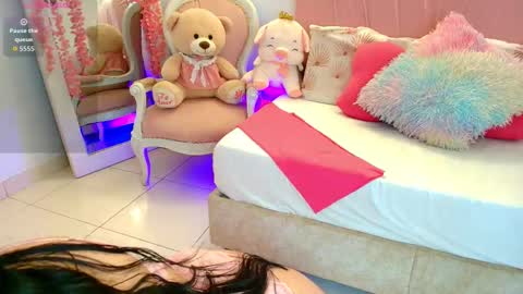 Scarleet  online show from 01.17.26