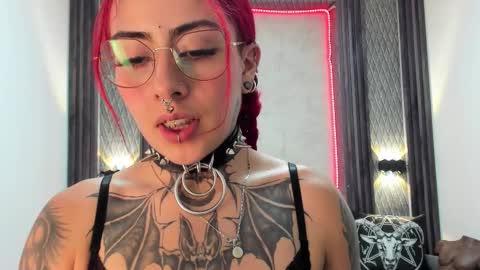 Selene online show from 02.11.25