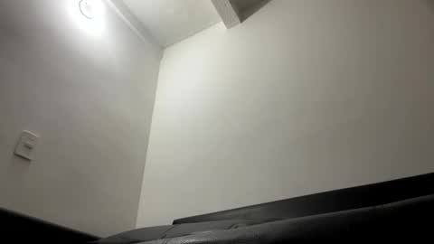 Juan Pablo-independent model online show from 03.09.25