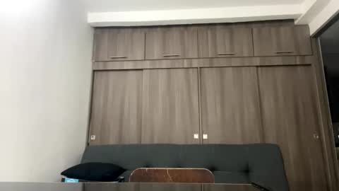 Juan Pablo-independent model online show from 09.28.25