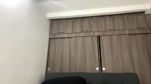 Juan Pablo-independent model online show from 10.01.25