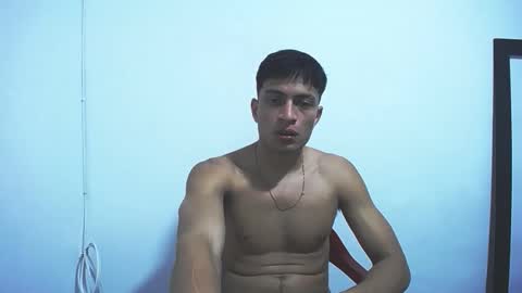 Juan Pablo-independent model online show from 11.26.25