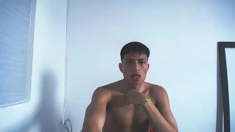 Juan Pablo-independent model online show from 12.05.25