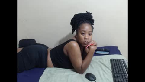 _sexylipss online show from 12.21.25