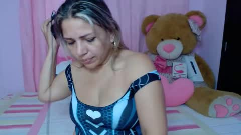 Snapshot of _sexyredhead_ chatting on 01.27.25 KATA online show from 01.27.25