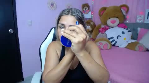 Snapshot of _sexyredhead_ chatting on 11.09.25 KATA online show from 11.09.25