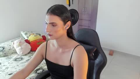 Shantall online show from 05.25.26