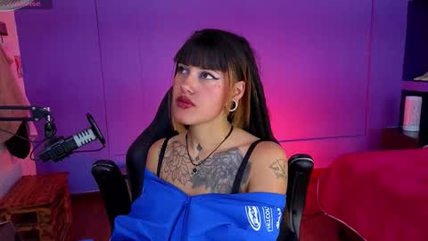 _sharlotte777 online show from 10.15.25